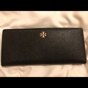 Tory Burch Robinson Slim Wallet